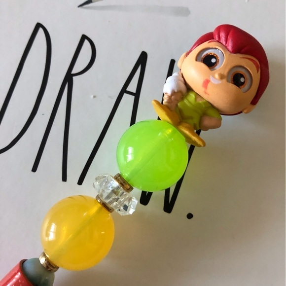 Disney Doorables: Peter Pan: Peter Pan handmade beaded pen - Picture 1 of 3
